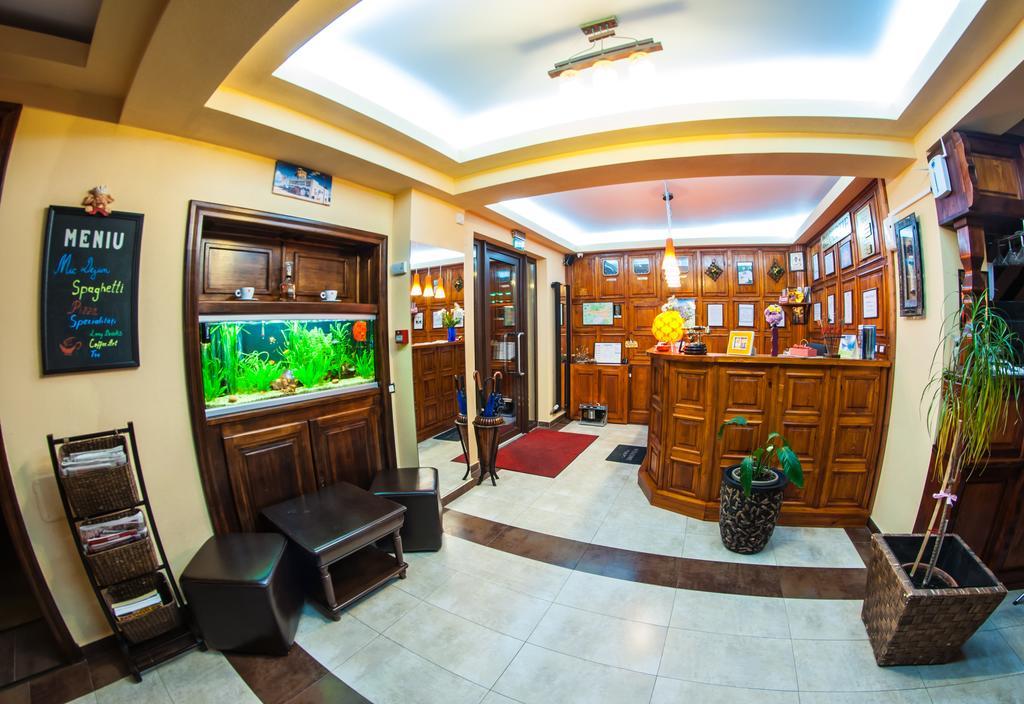 Carpatic Hotel Predeal Exterior photo