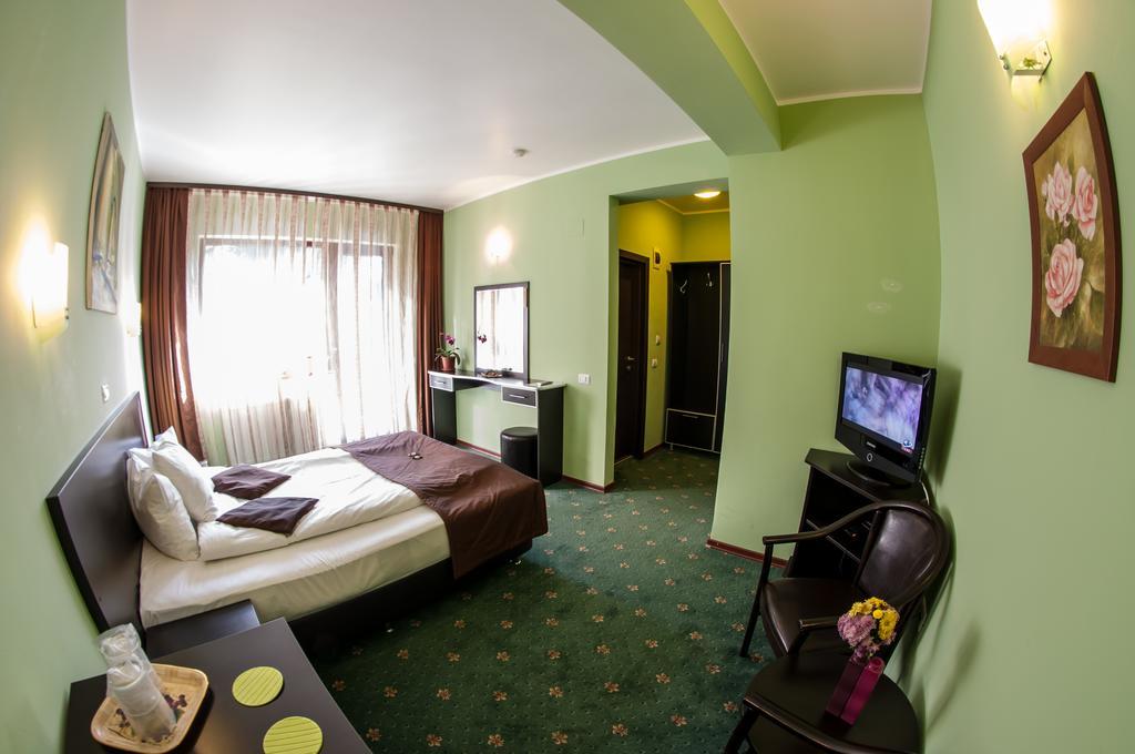 Carpatic Hotel Predeal Exterior photo