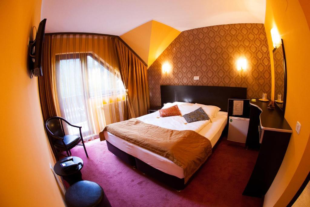Carpatic Hotel Predeal Room photo